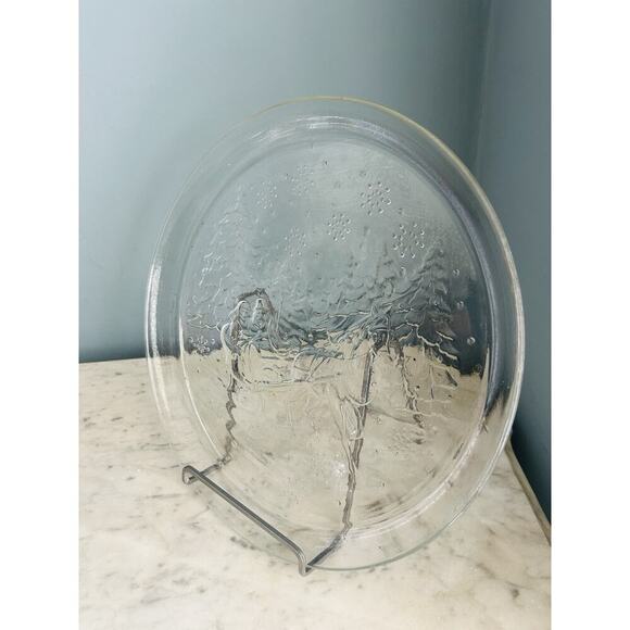 Vintage Arcoroc 13” Platter France Clear ‘Through The Woods’ Winter Sleigh Scene - Picture 3 of 9